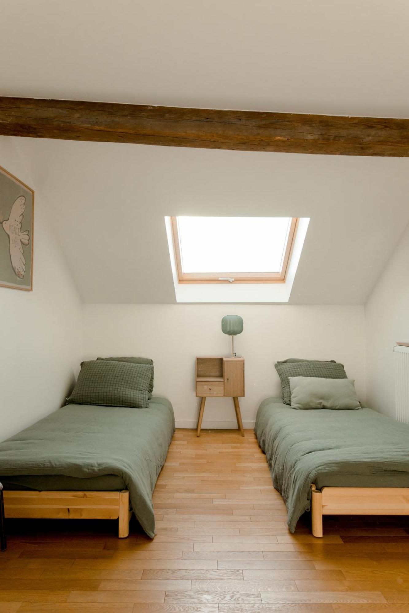 Logement Entier Ou A Partager Dans Maison Familiale A Rueil Malmaison, Proche De Paris La Defense Exteriör bild